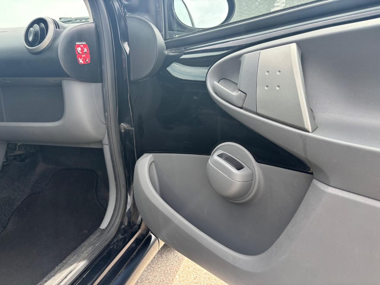Toyota Aygo 1.0 12V VVT-i 5 porte Now Connect