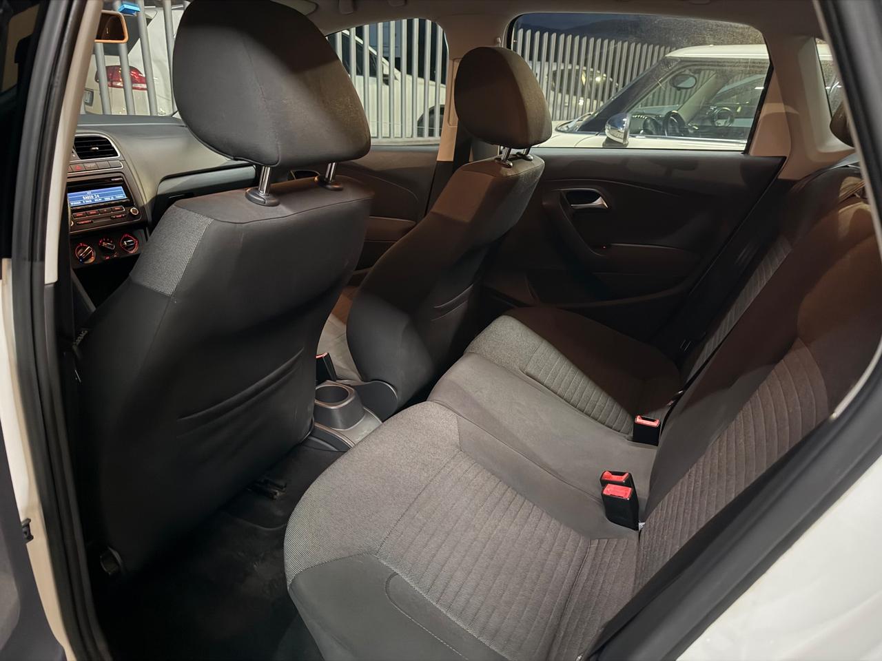 Volkswagen Polo 5p 1.2 tdi 75cv Blackeditione okneopatentati