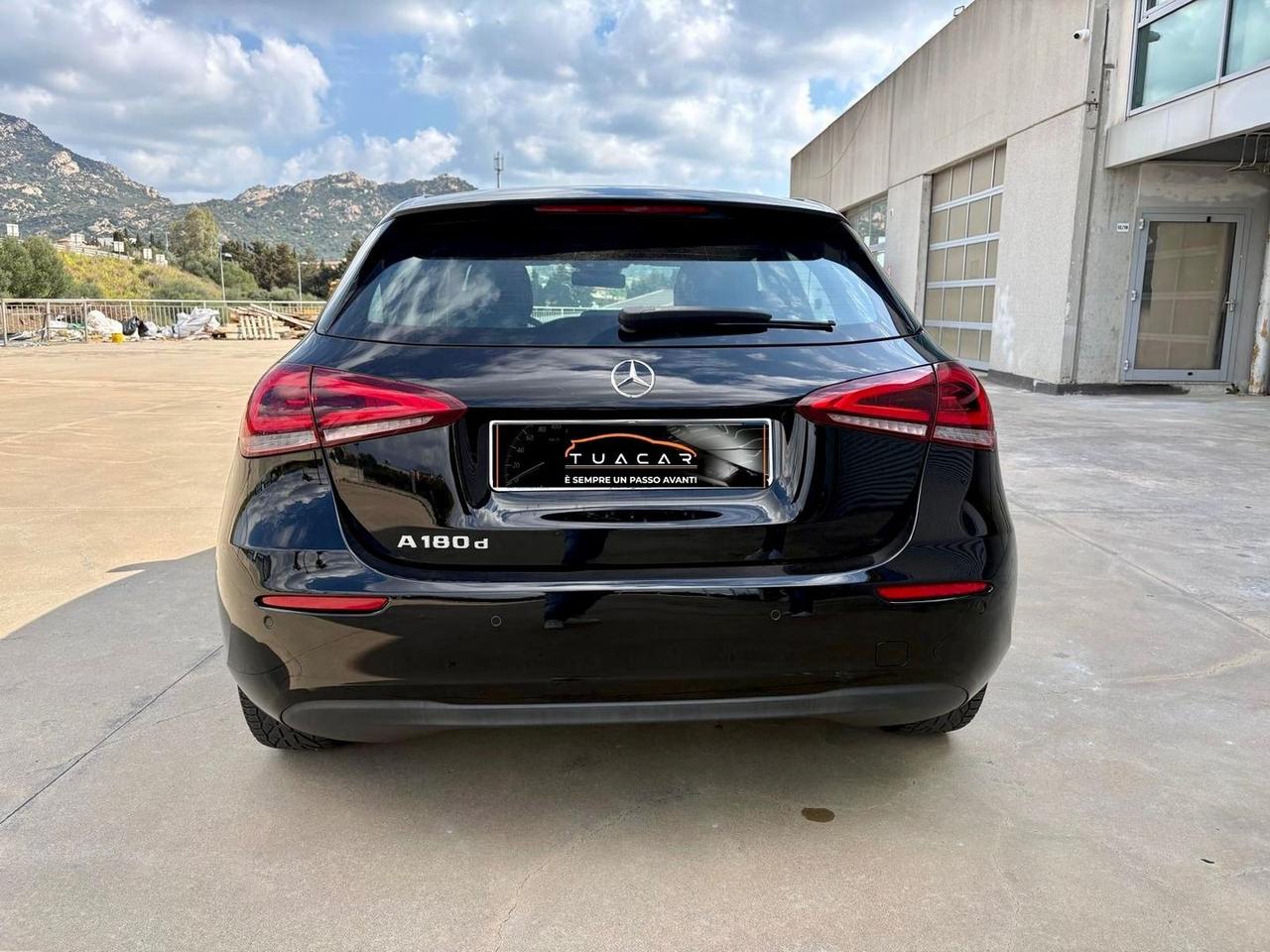 Mercedes-Benz A 180 D Sport Night Edition #10010