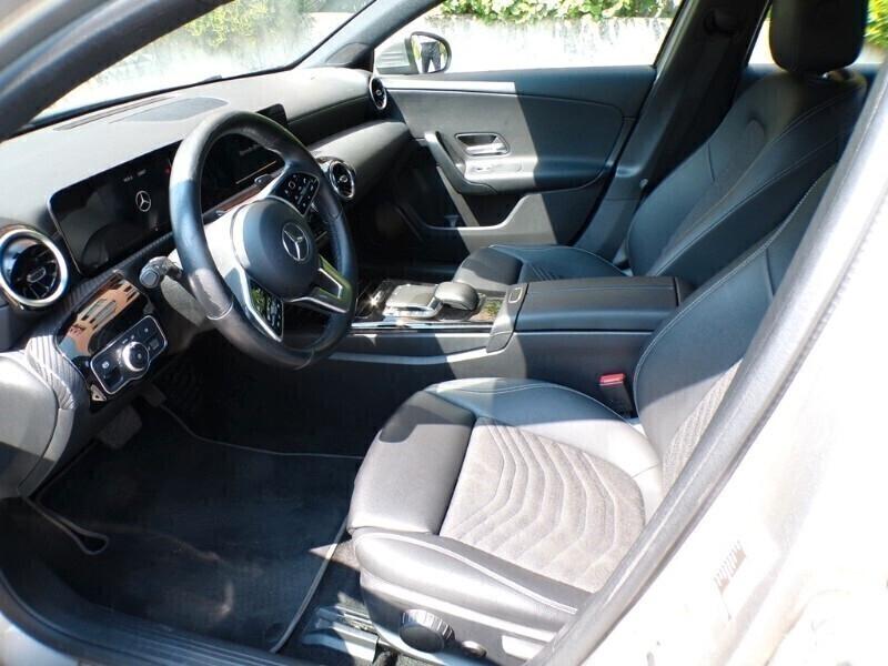 Mercedes-Benz A 180d Autom. *FULL OPT.* da VETRINA