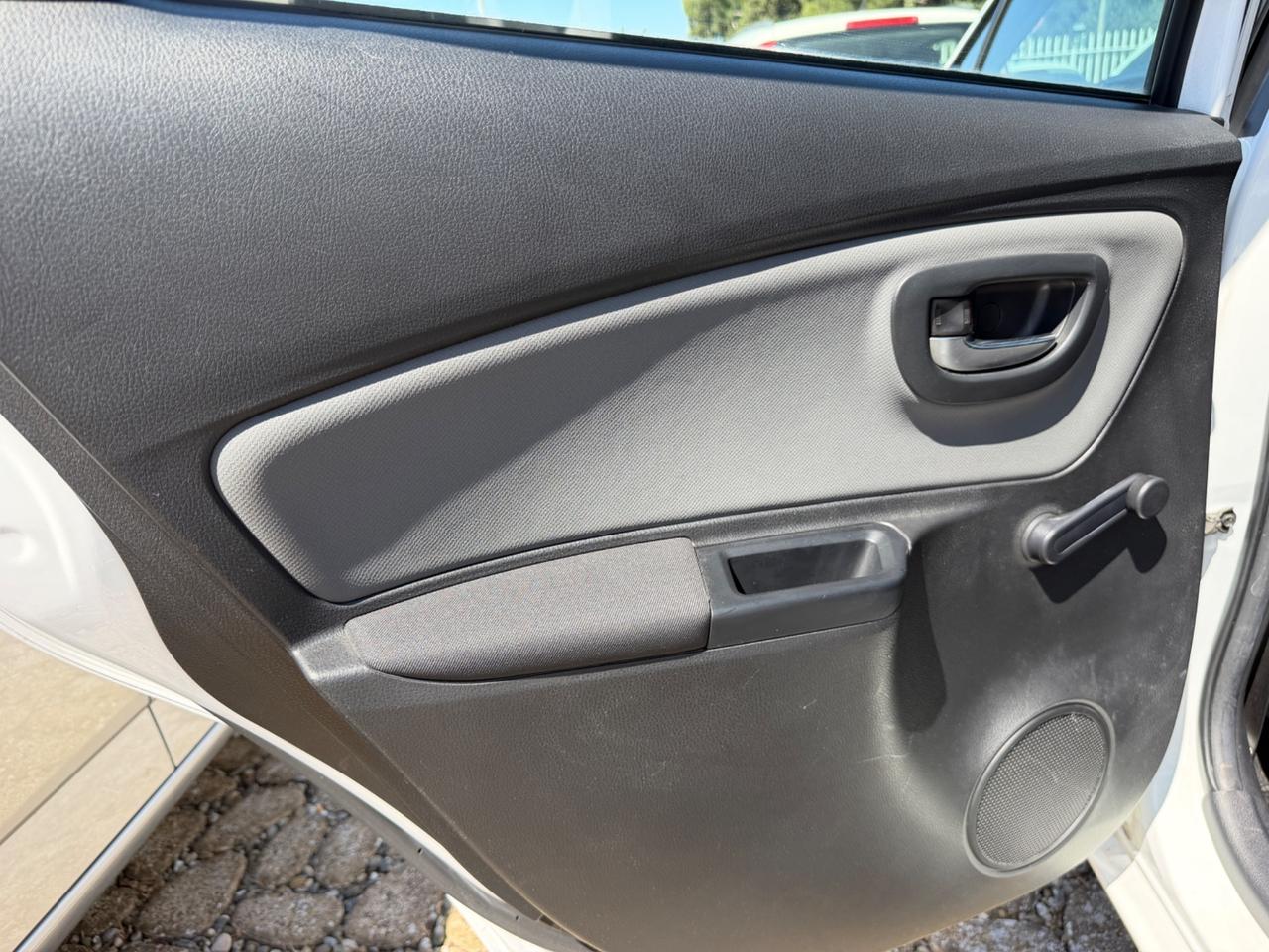 Toyota Yaris 1.5 Hybrid 5 porte Active
