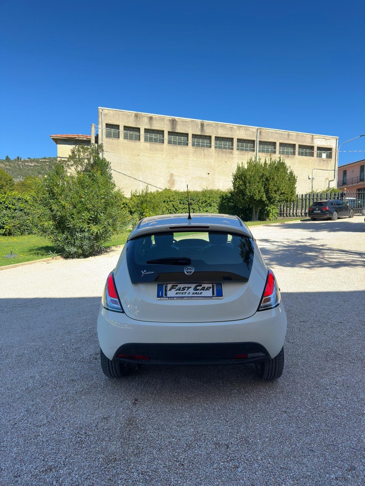 Lancia Ypsilon 0.9 TwinAir 85 CV 5 porte S&S DFN Platinum