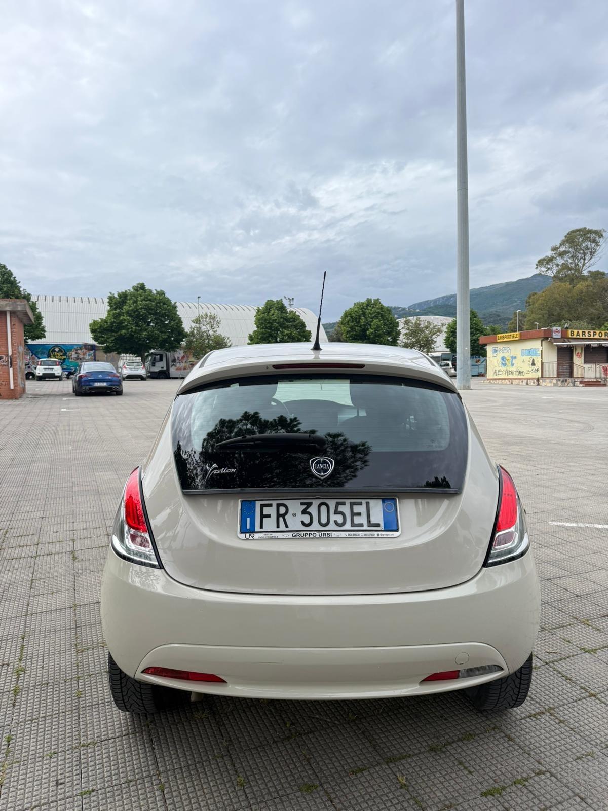 Lancia Ypsilon 1.2 69 CV 5 porte GPL Ecochic Unyca