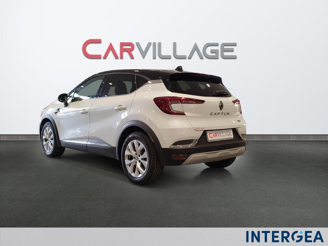 RENAULT Captur 1.6 E-Tech hybrid Intens 145cv auto