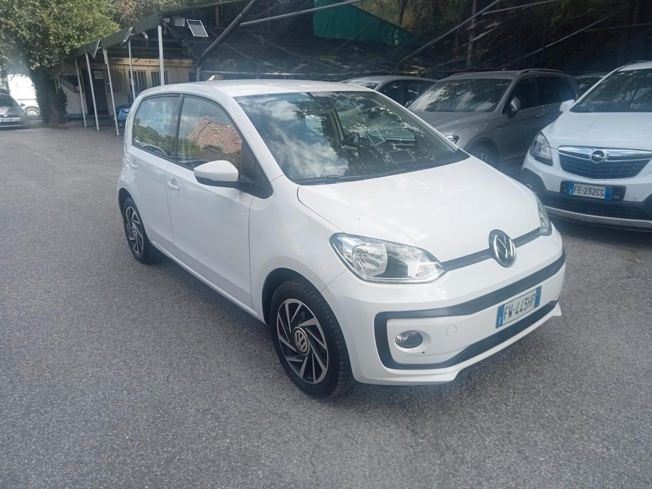 Volkswagen up! 1.0 75 CV 5p. Cambio automatico OK Neopatentati