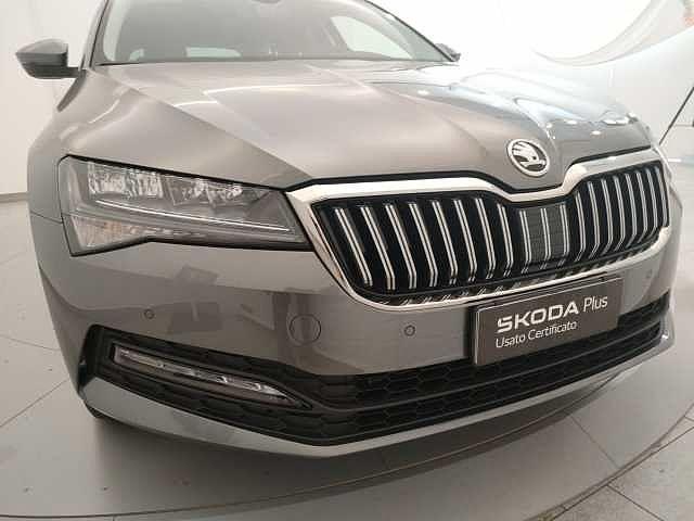 SKODA Superb 2.0 TDI EVO 150 CV SCR DSG Wagon Executive