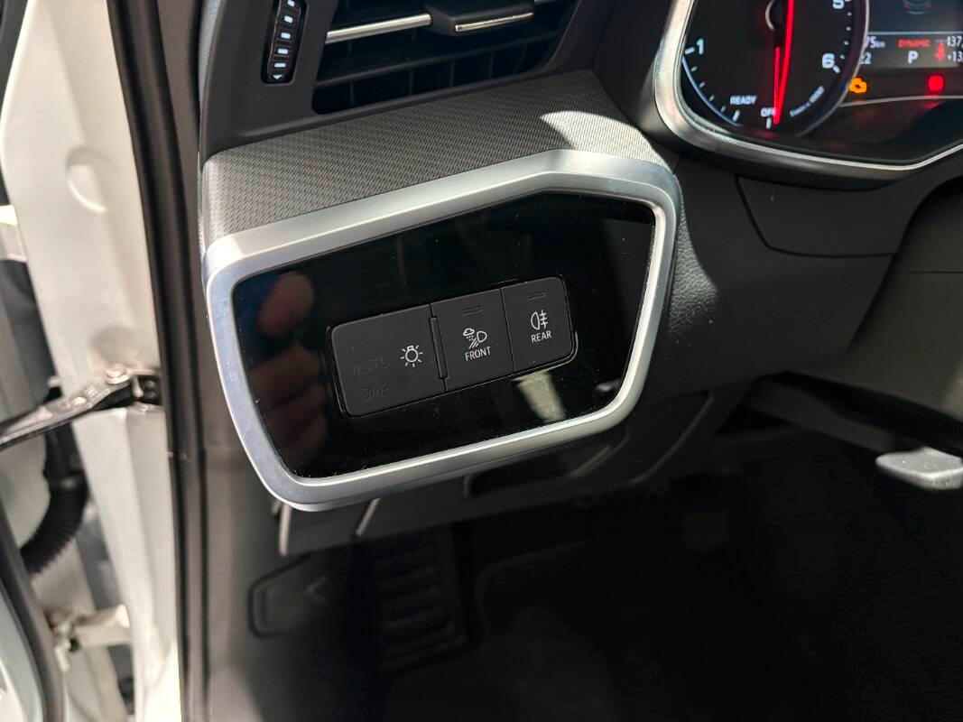 Audi A6 Avant 40 2.0 tdi mhev Business s-tronic