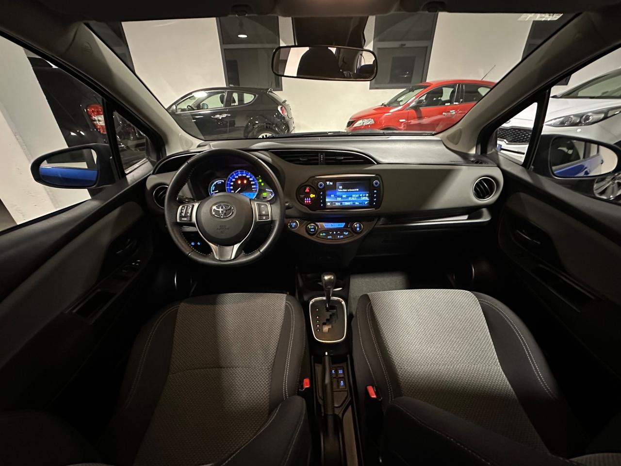 Toyota Yaris 1.5 Hybrid 5 porte Cool