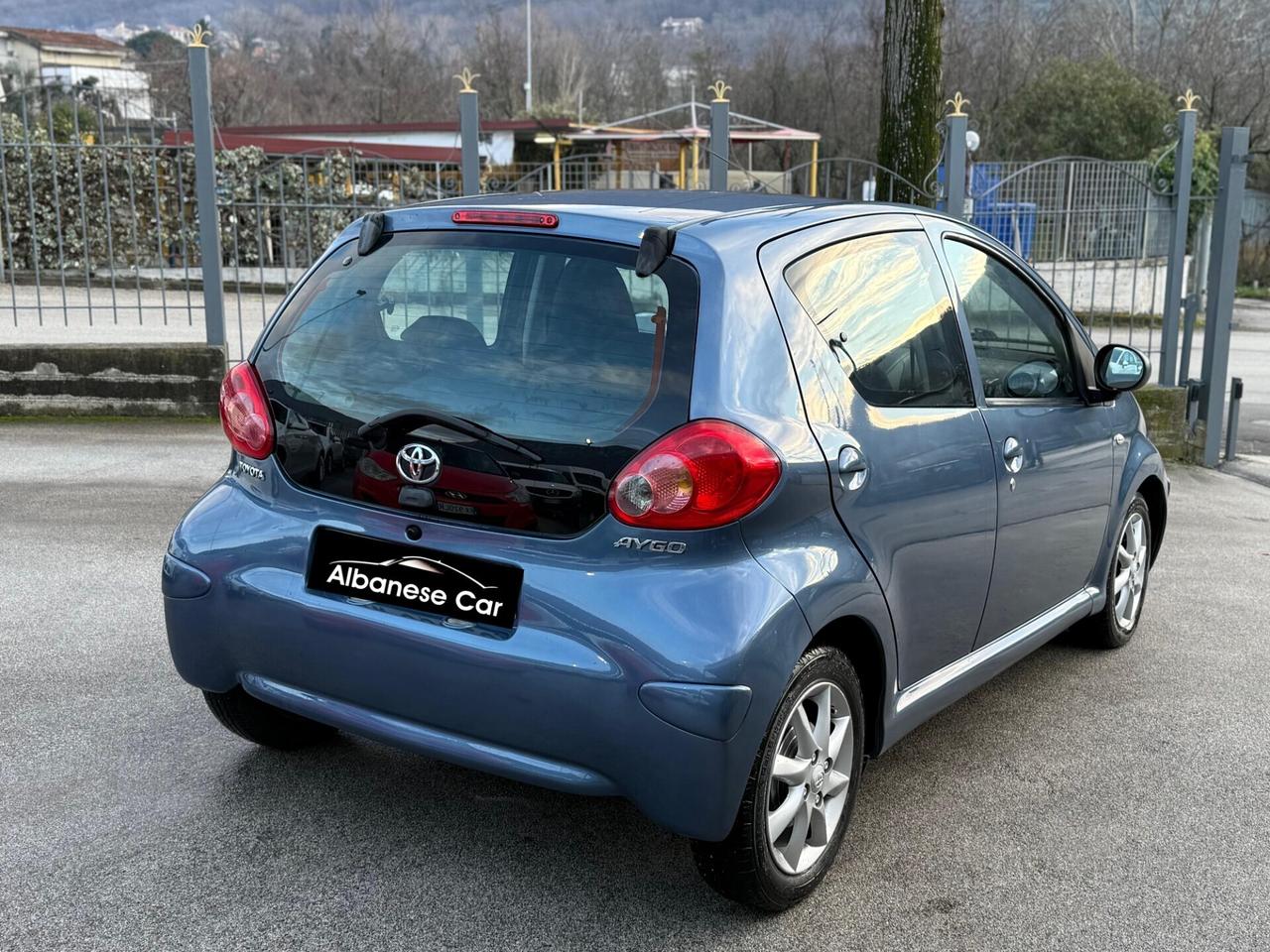 Toyota Aygo 1.0 12V VVT-i GPL 5 P. Now