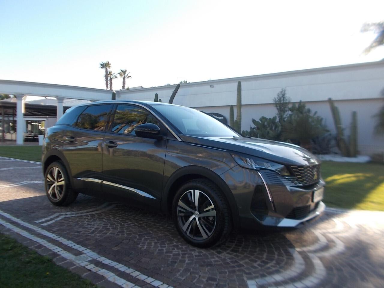 Peugeot 3008 1.5 130cv Eat8 *80.000 Km-FULL OPT.*