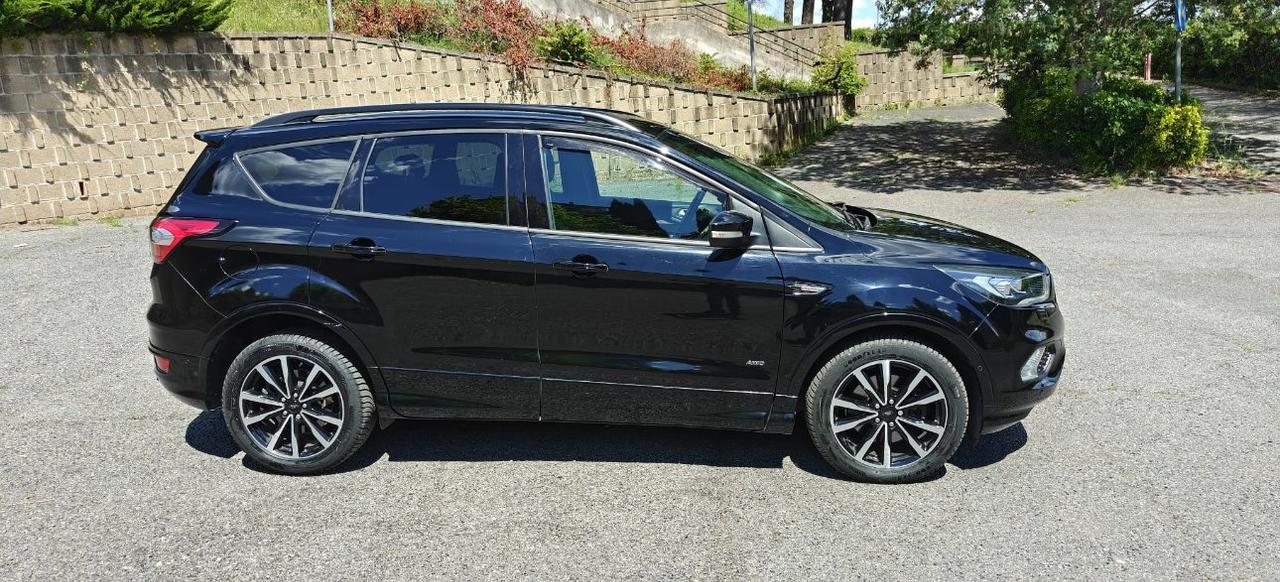 Ford Kuga 2.0 tdci Titanium Business s&s awd 150cv powershift