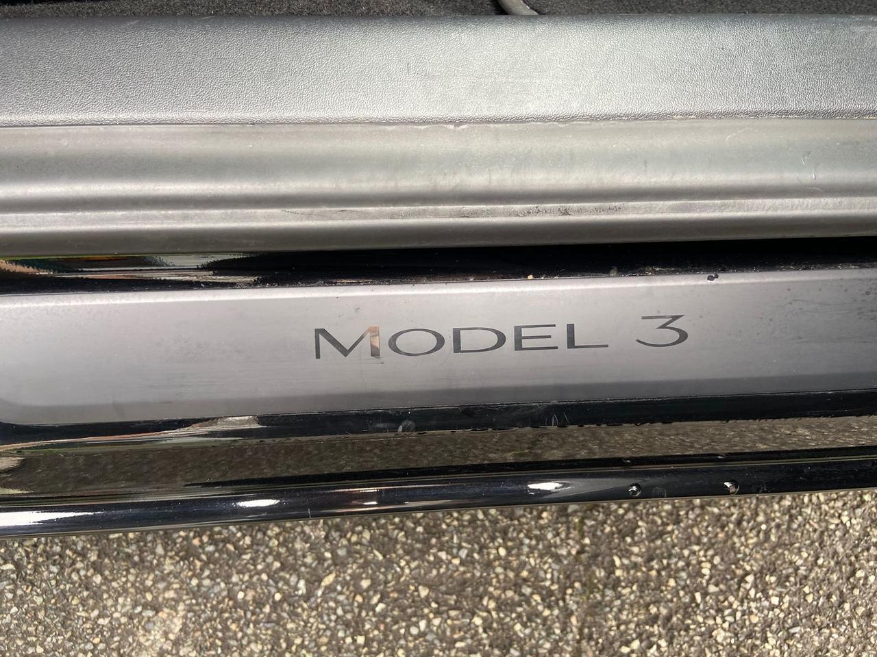Tesla Model 3 Long Range