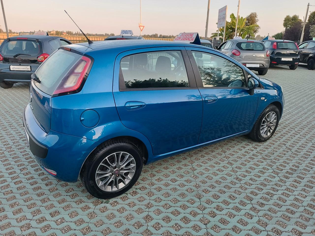 Fiat Punto Evo 1.2 Benzina~NEOPAT~127.000~2011