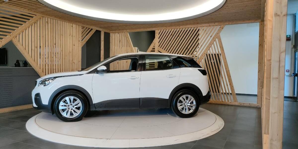 Peugeot 3008 1.5 bluehdi Business s&s 130cv eat8