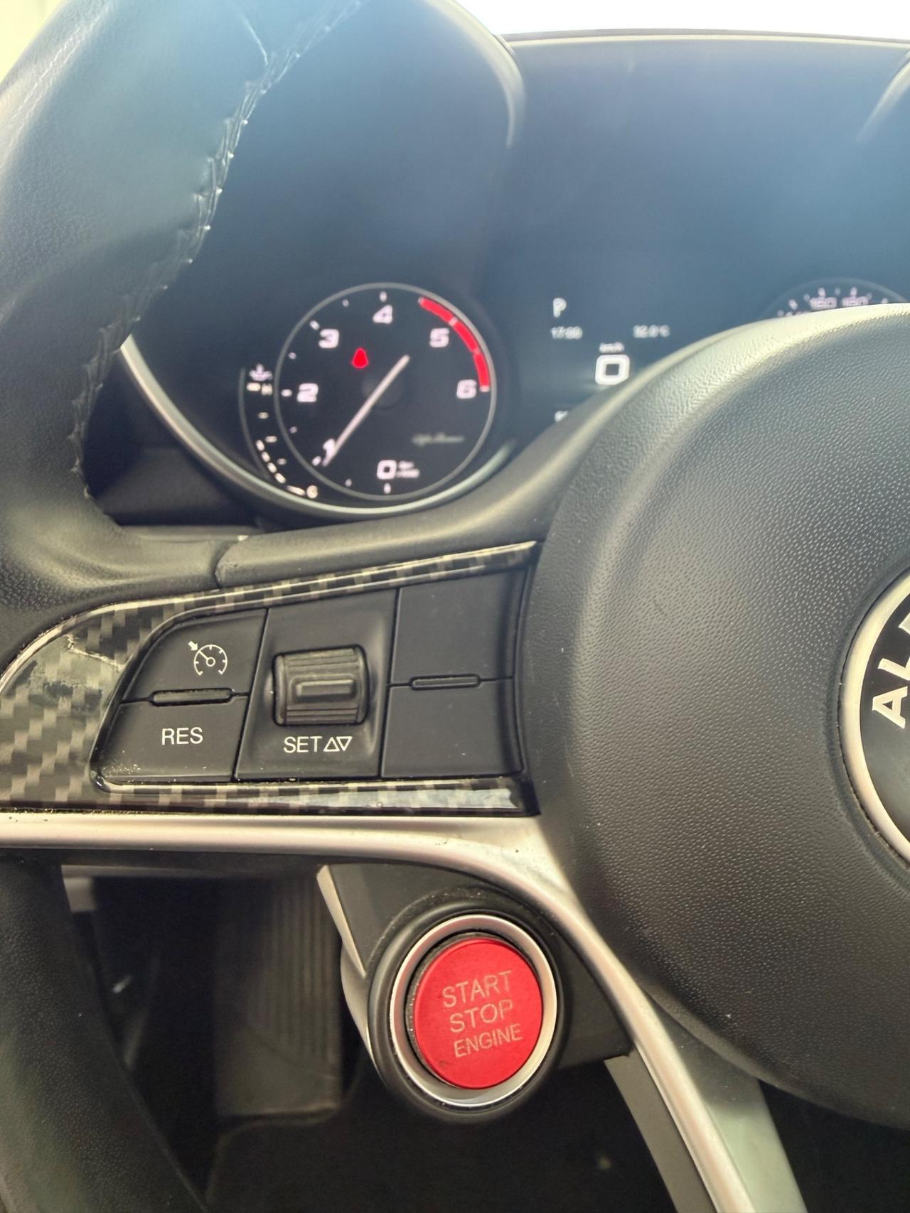Alfa Romeo Giulia 2.2 160 cv AT8 Super FINANZIABILE