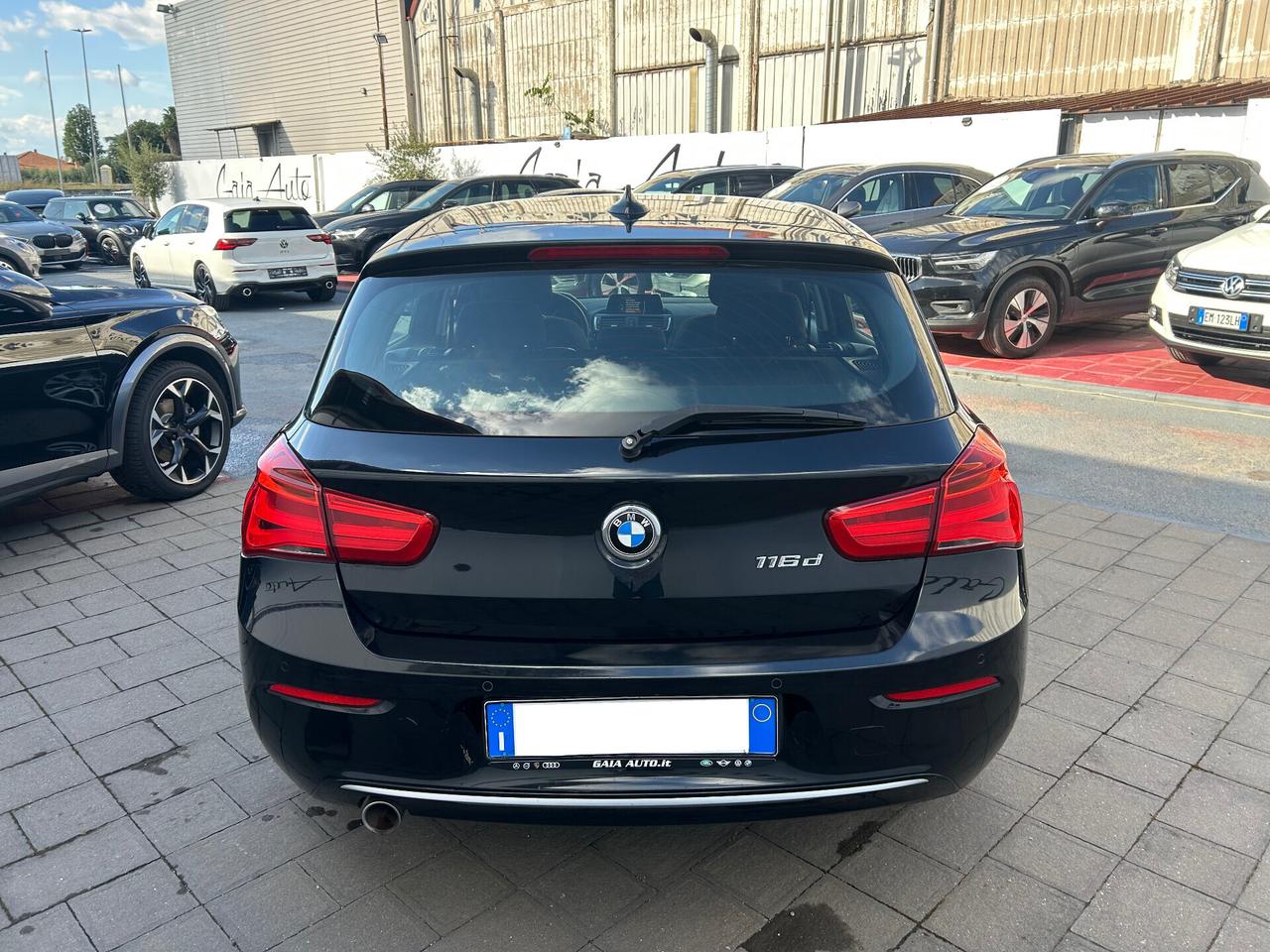 Bmw 116 116d 5p. Urban