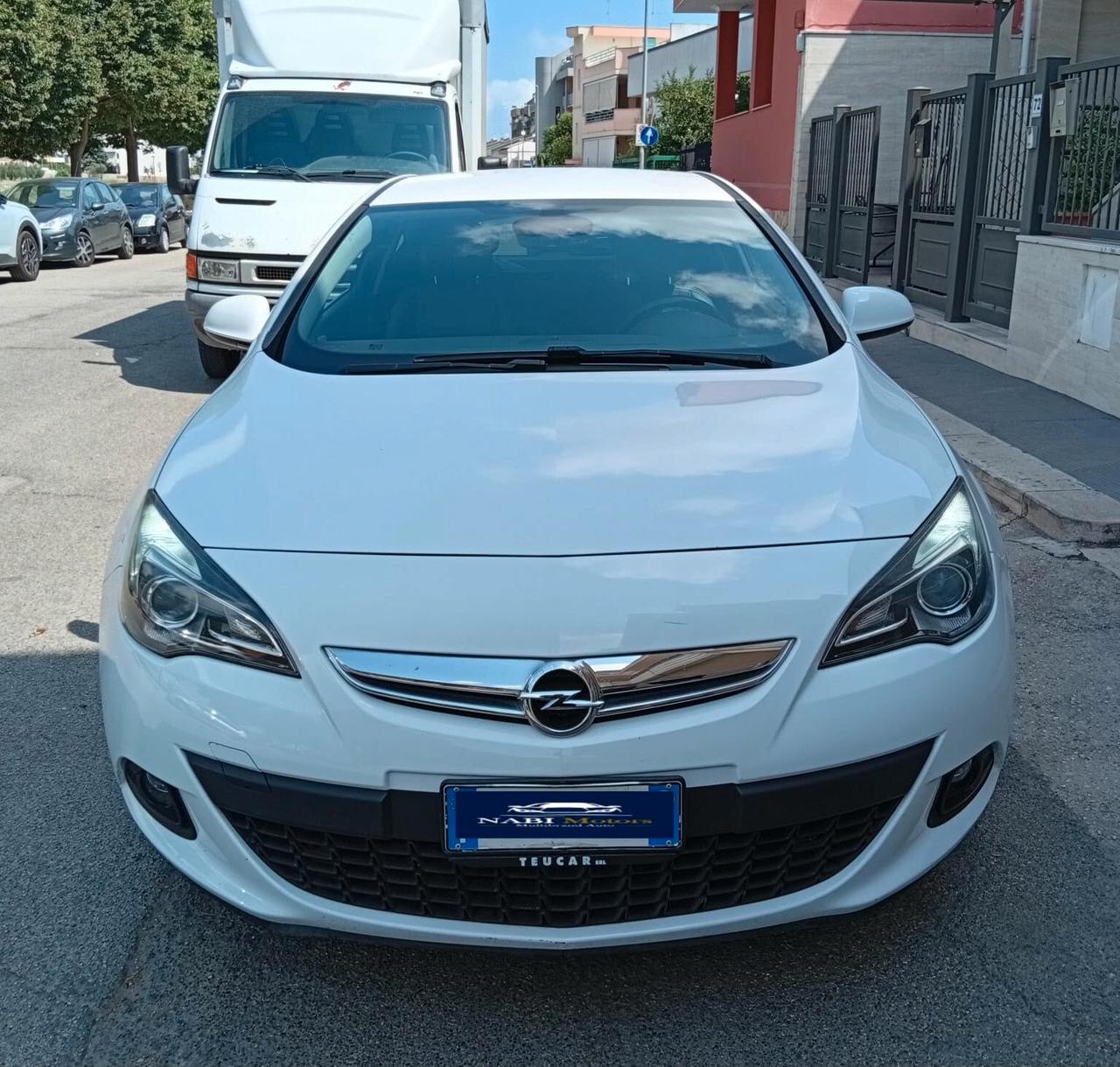 Opel Astra GTC 1.6 CDTI 110CV S&S 3 porte Cosmo