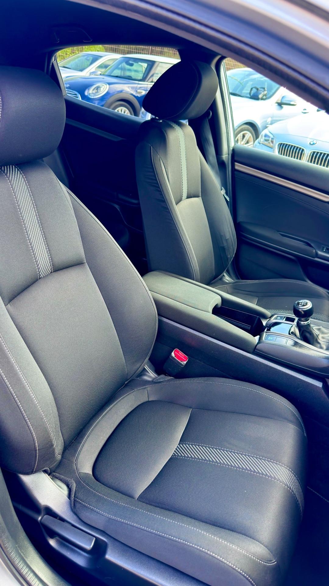 Honda Civic 1.0T 5 porte Executive Premium