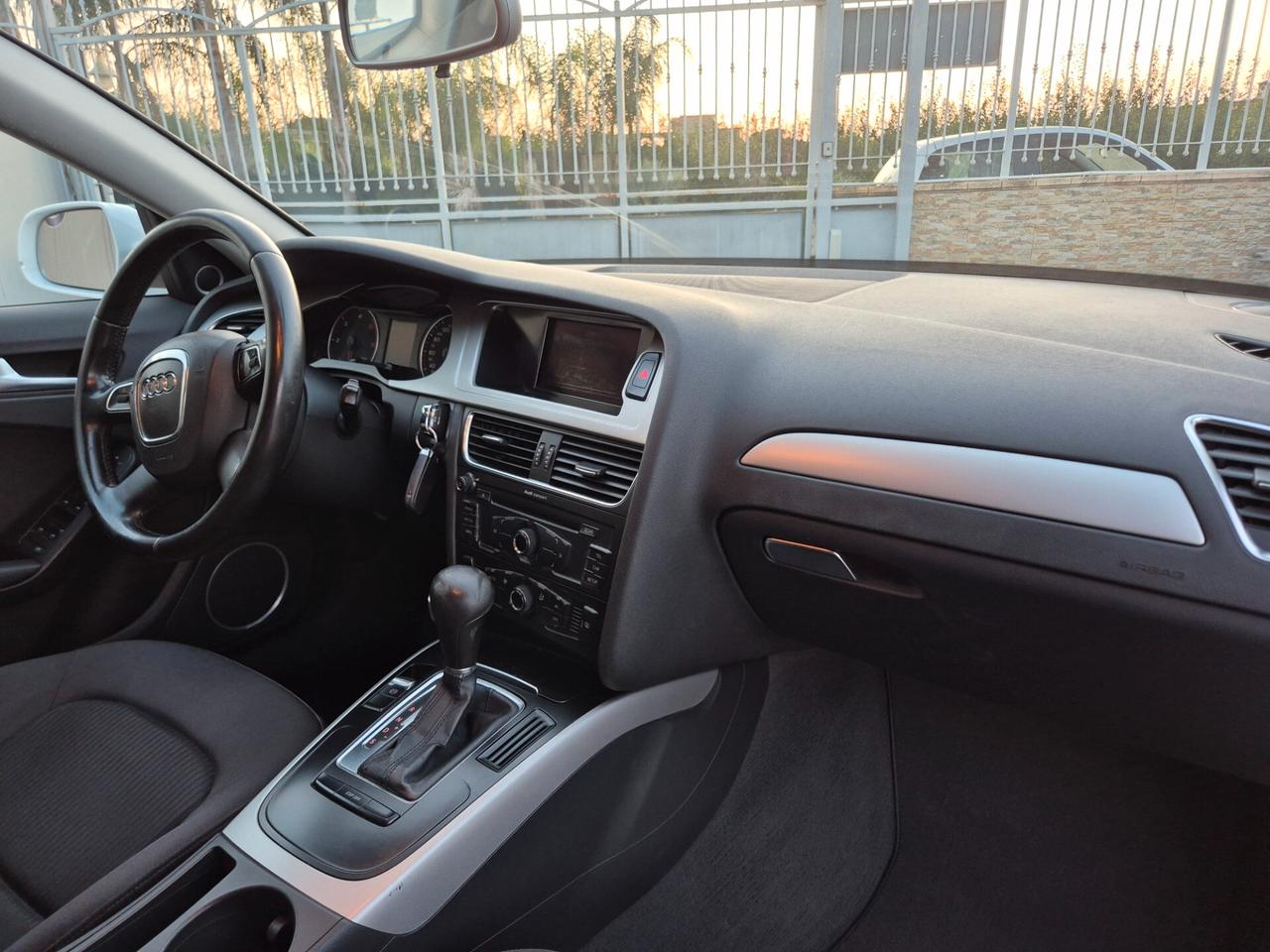 Audi A4 2.0 TDI 143 CV AUTOMATICA NUOVA FULL 2010