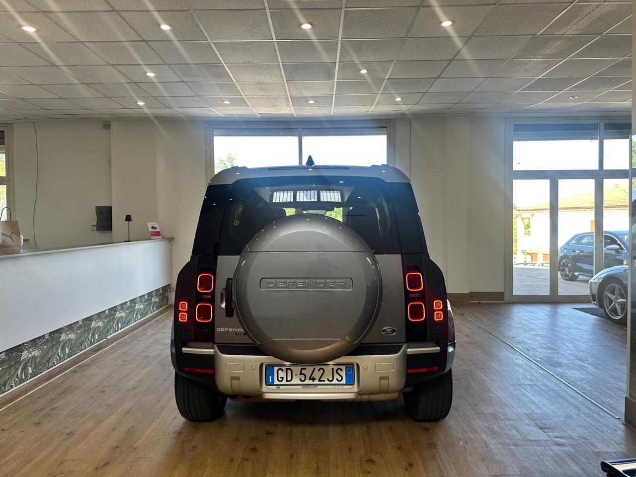 Land Rover Defender 110 3.0D I6 250 CV AWD Auto!