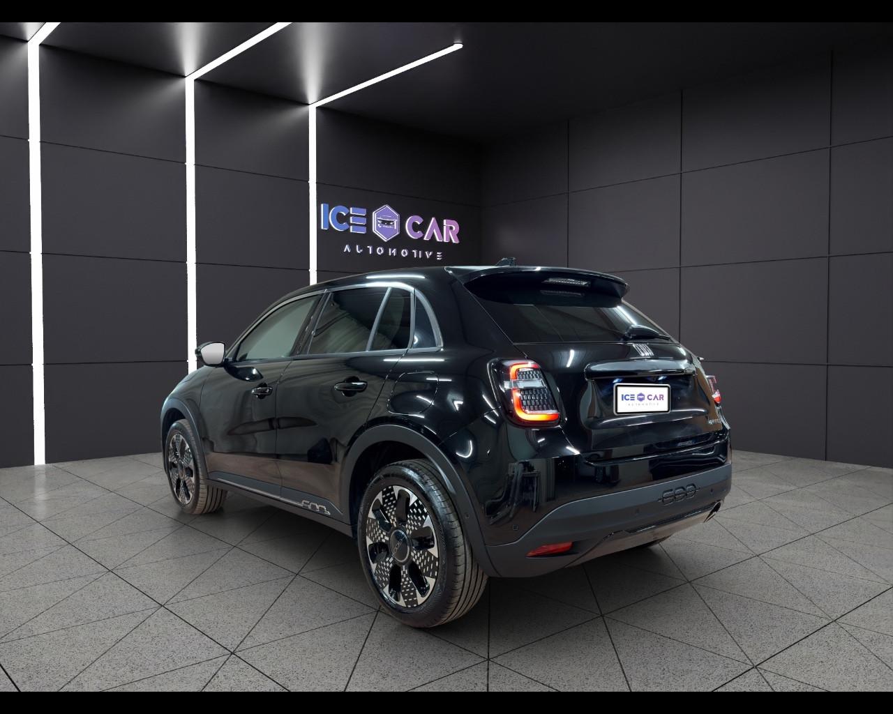 FIAT 600 Hybrid 110 CV DCT MHEV La Prima