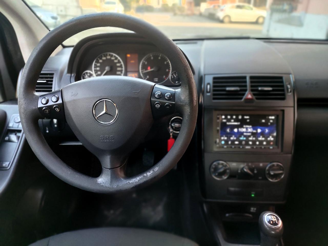 Mercedes-benz A 160 BlueEFFICIENCY Elegance