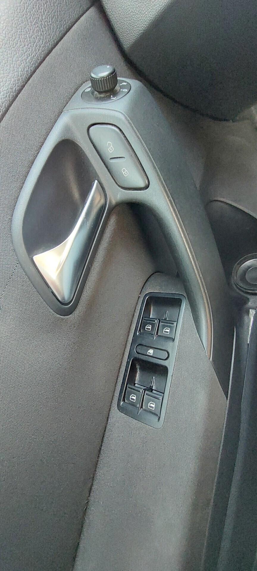 POLO 1,2 DIESEL 75 CV X NEOPATENTATI TELEFONO BLUETOOTH GOMME NUOVE IMPECCABILE