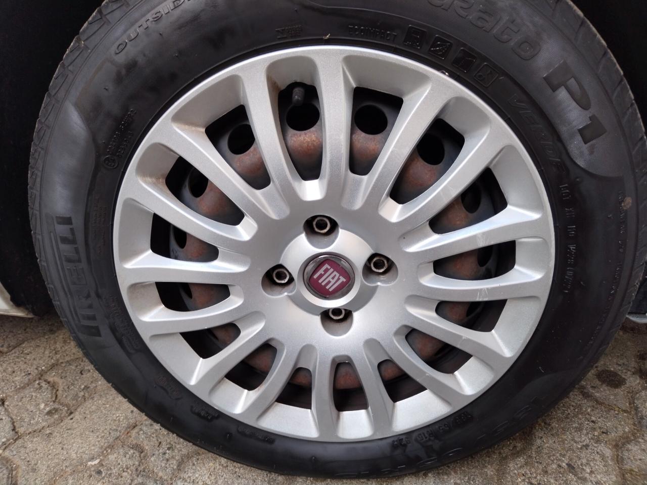 Fiat Punto 1.3 MJT II S&S 95 CV 5 porte Street
