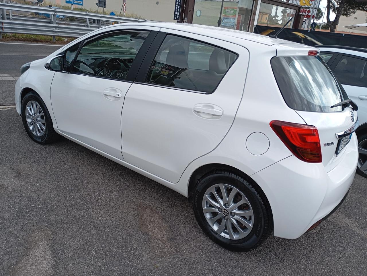 Toyota Yaris 5P 1.4 D-4D Lounge
