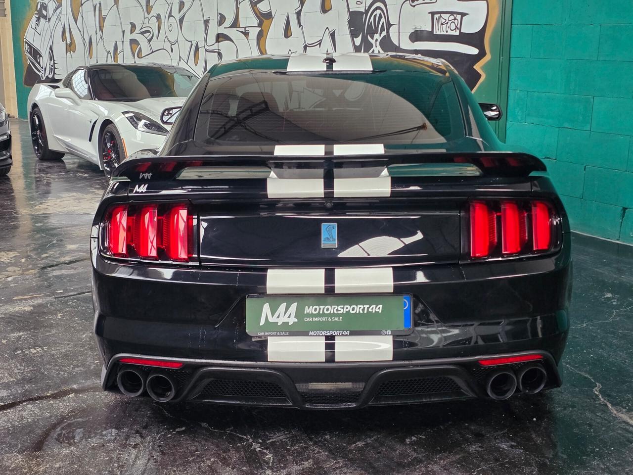 Ford Mustang Shelby GT350 5.2 V8