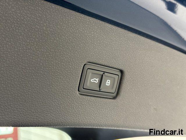 AUDI Q8 55 TFSI e quattro tiptronic Plug In S line