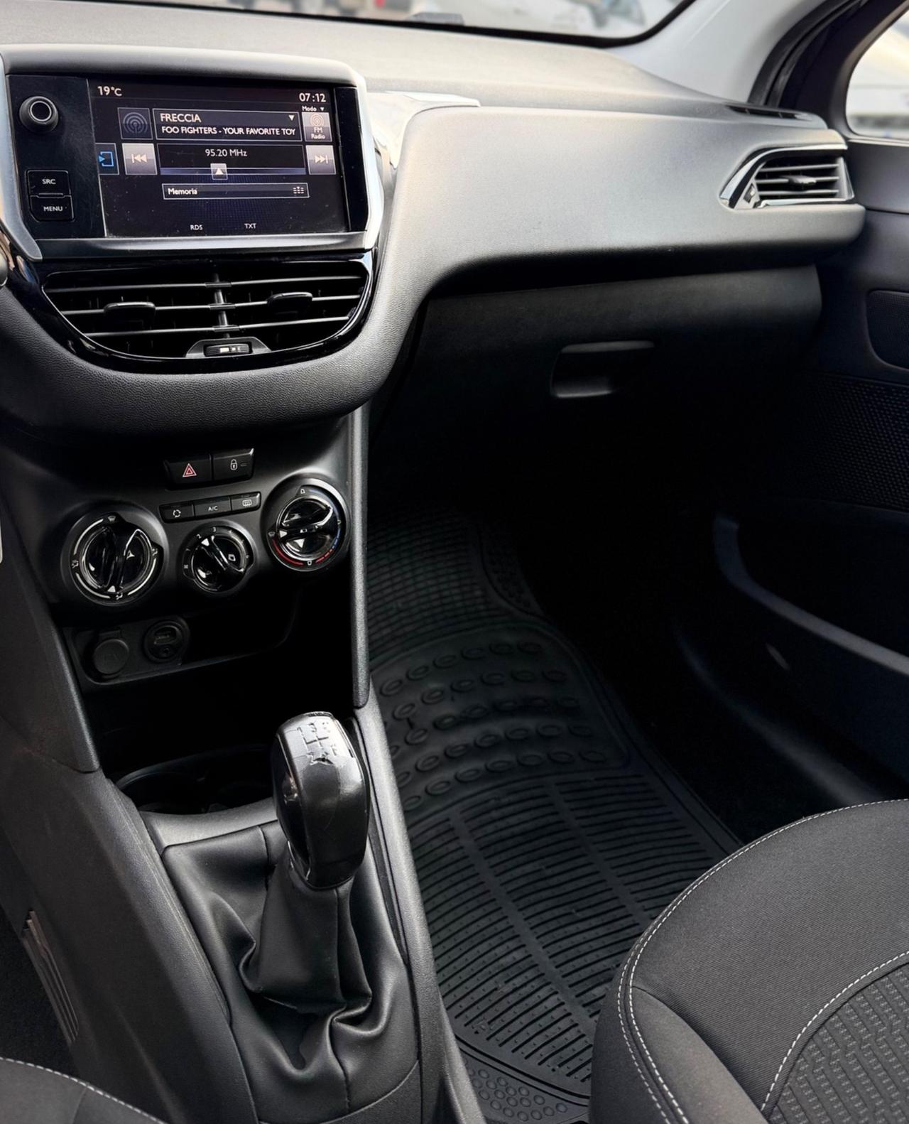 Peugeot 208 1.6 Diesel 75 Cv