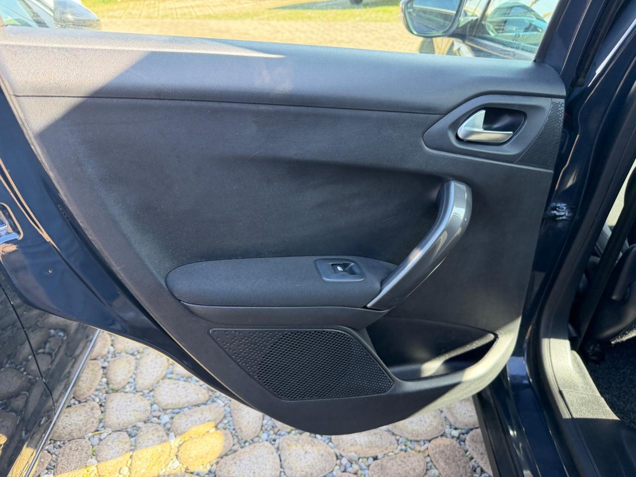 Peugeot 2008 PureTech 82 Allure