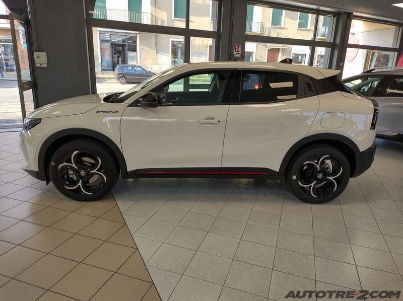 Alfa Romeo Junior Junior 1.2 145 CV Hybrid eDCT6 Intensa + T.A € 25400 DETAX !!