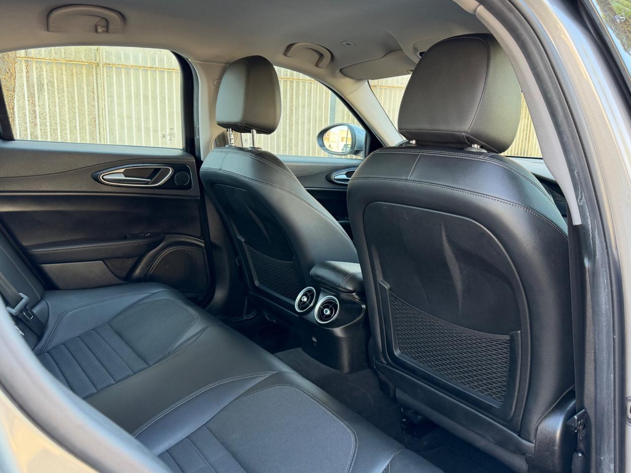 Alfa Romeo Giulia 2.2 Turbodiesel 190 CV Executive