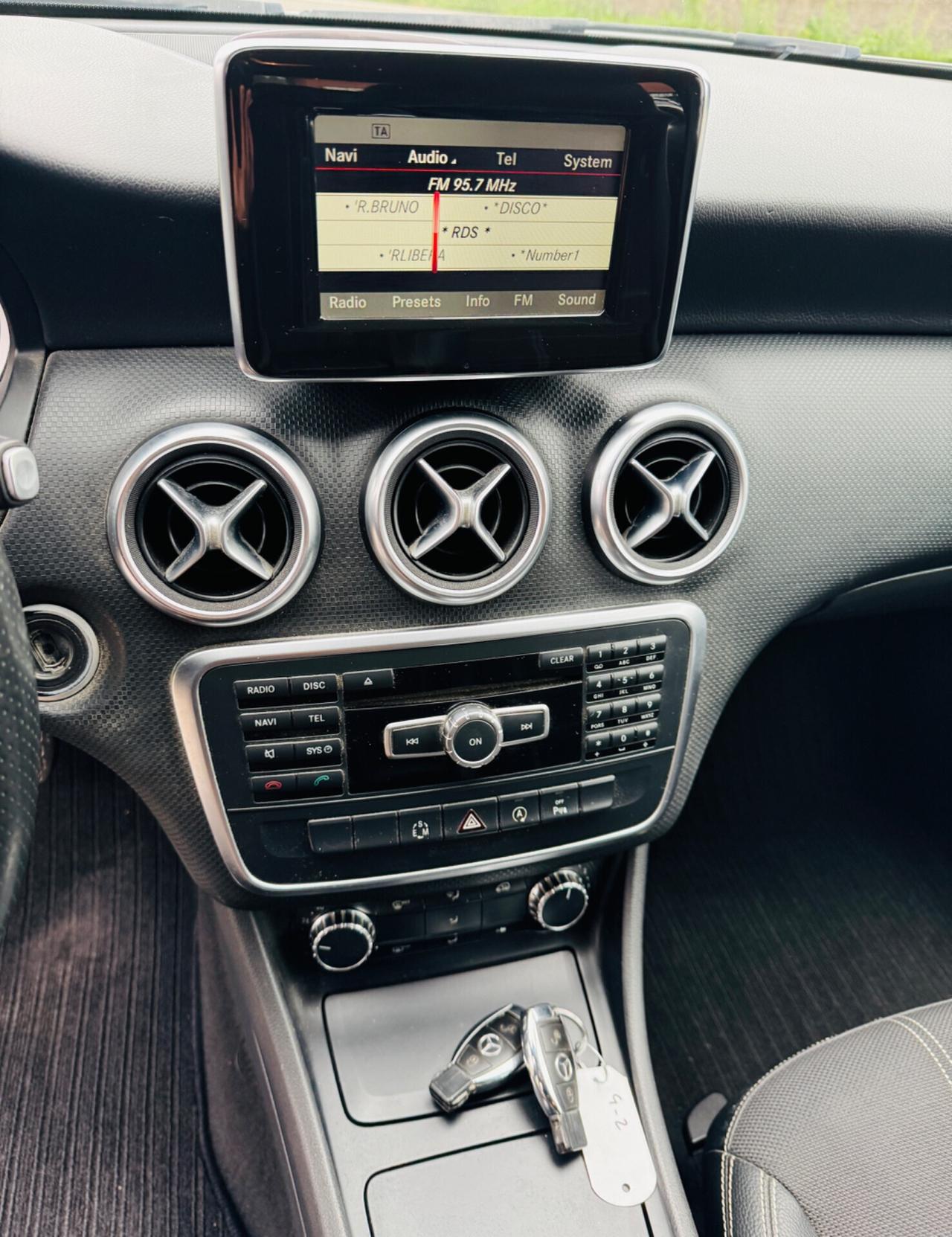 Mercedes-benz A 180 CDI Automatic Dark Night Edition