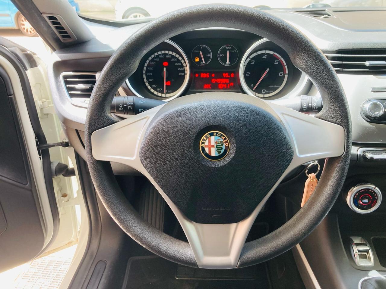 Alfa Romeo Giulietta -X NEOPATENTATI- 2011