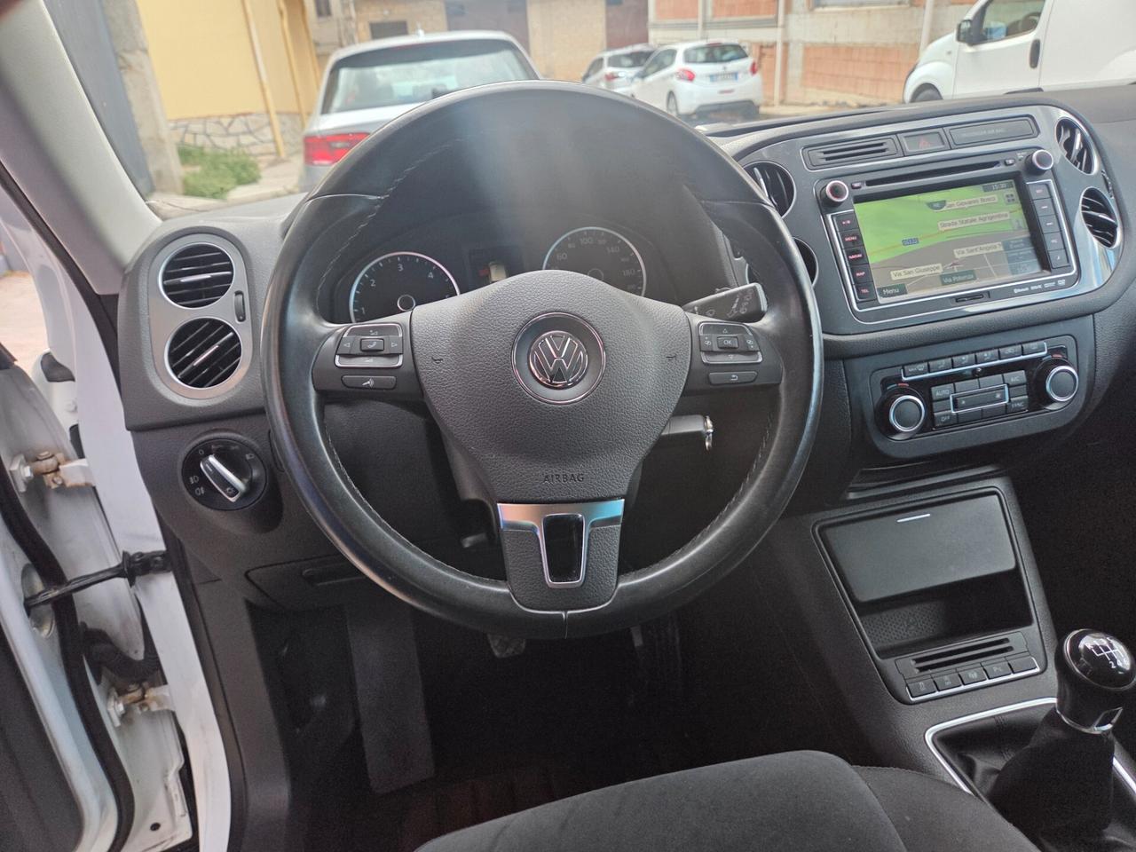 VW TIGUAN 2.0 TDI ANNO 2015 NAVI PARK ASSIST KMCERTIF