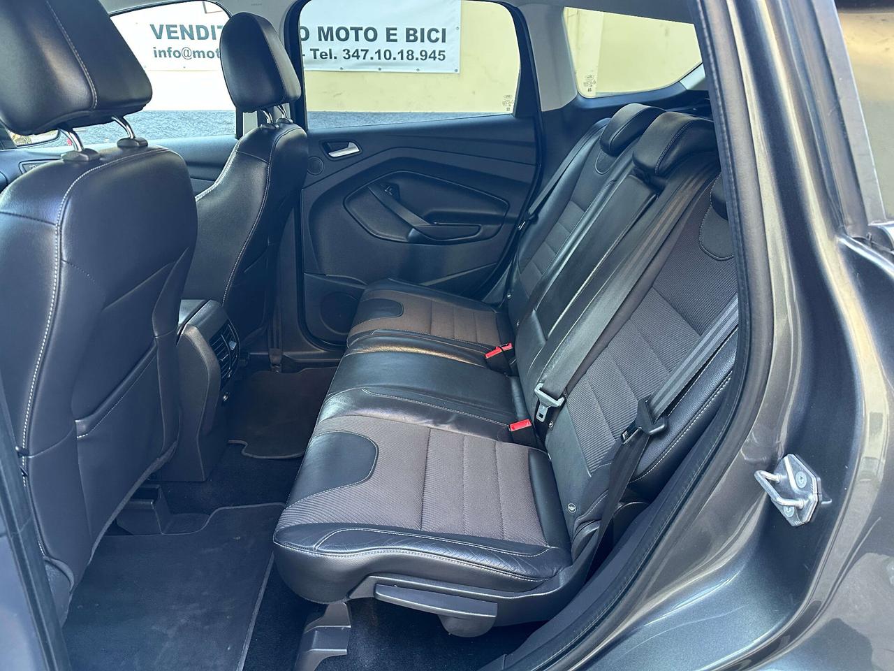 Ford Kuga 2.0 TDCI 150 CV S&S 4WD Powershift Titanium - Cambio automatico