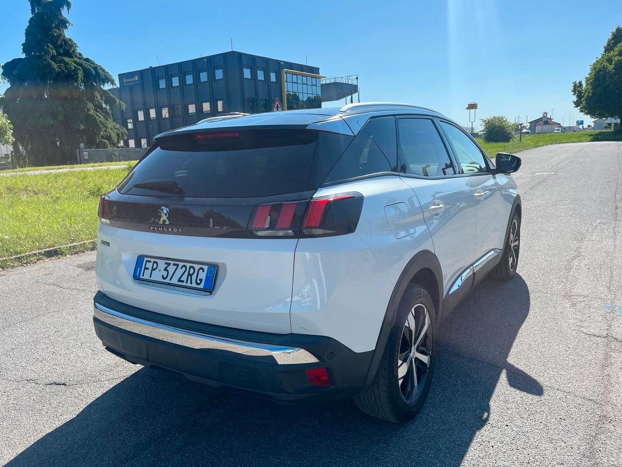 Peugeot 3008 BlueHDi 130 S&S EAT8 Allure