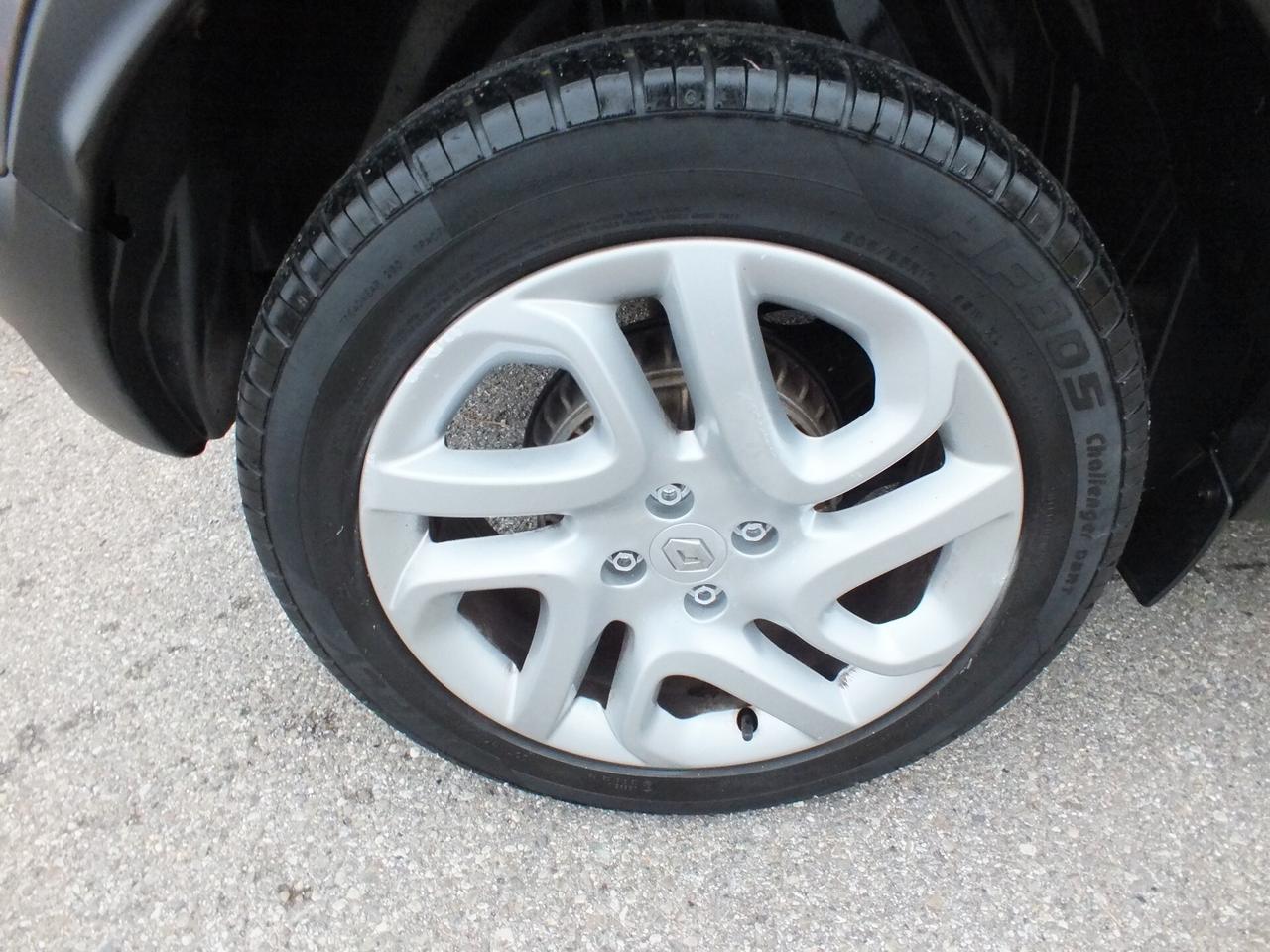 RENAULT CAPTUR 110 CV- RETROCAMERA-NAVI-