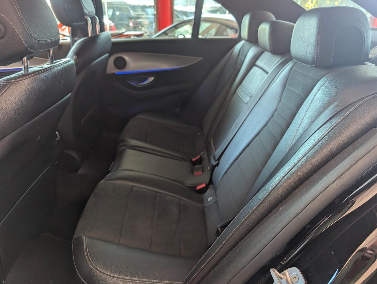 Mercedes E 220 DIESEL BERLINA AMG