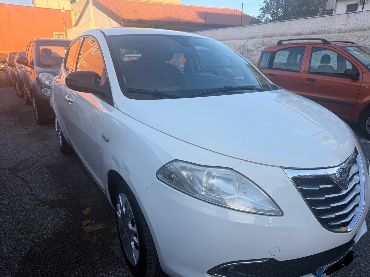 Lancia Ypsilon 1.2 69 CV 5 porte anno 2018