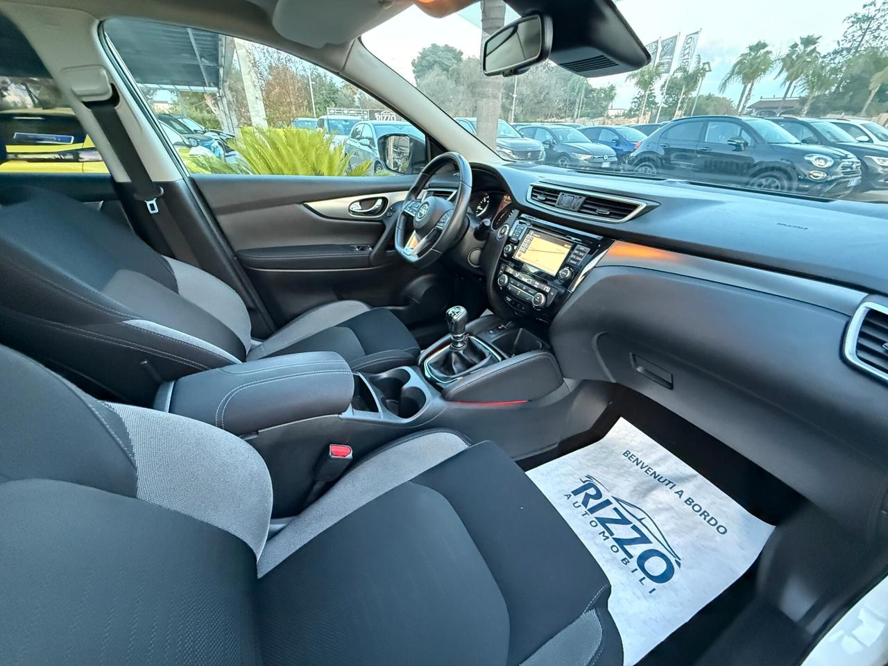Nissan Qashqai 1.5 dCi Tekna Tetto Navi Led Camera