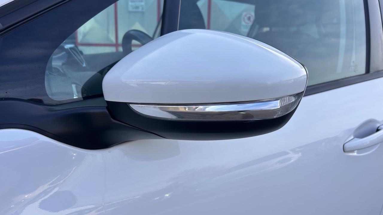 Peugeot 2008 1.6 HDi 75cv