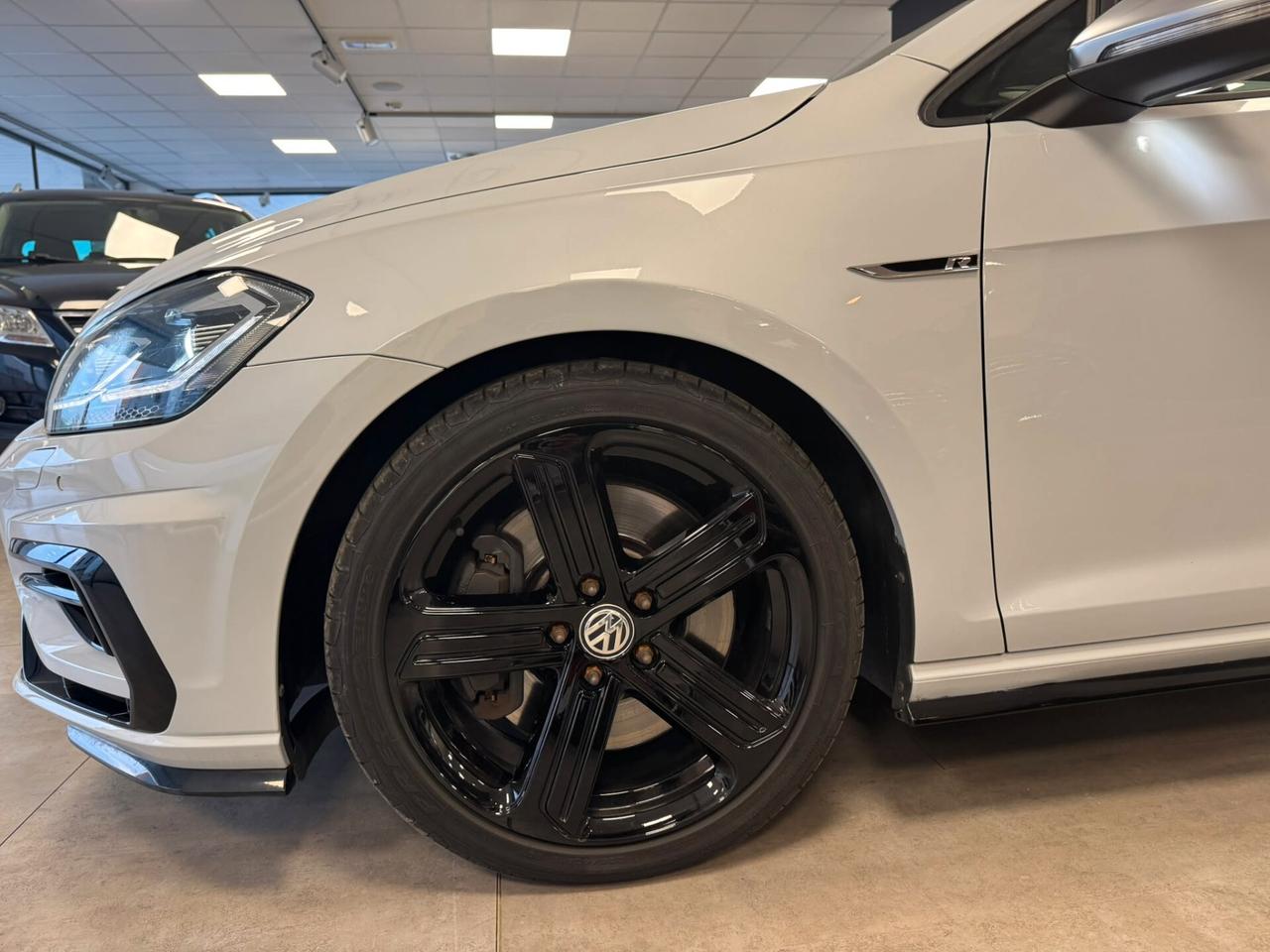 Volkswagen Golf R 2.0 TSI DSG 4MOTION 5p. BMT