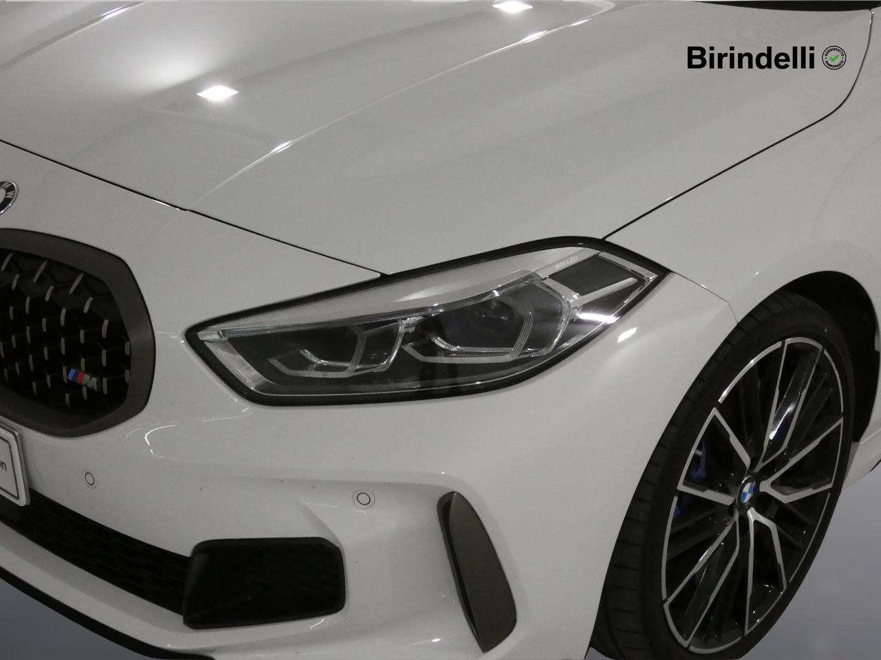 BMW Serie 1 (F40) - M 135i xDrive