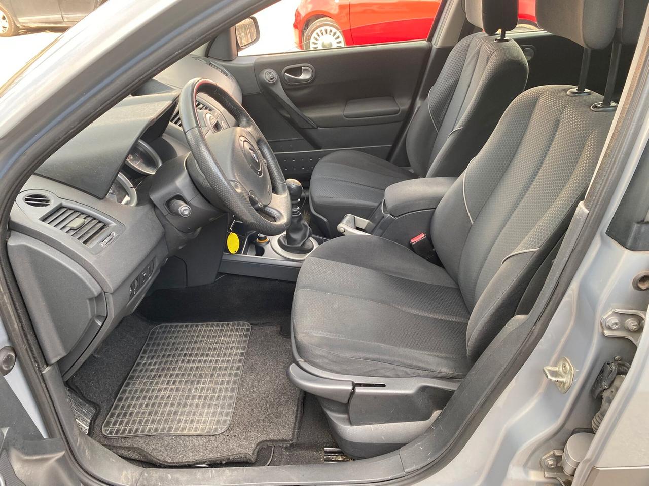 Renault megane 1.9 dCi 120cv SW FULL OPT NUOVA 2005