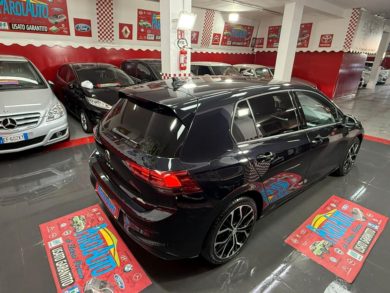 Volkswagen Golf 8 DSG 2.0 150cv BlueMotion - 2020