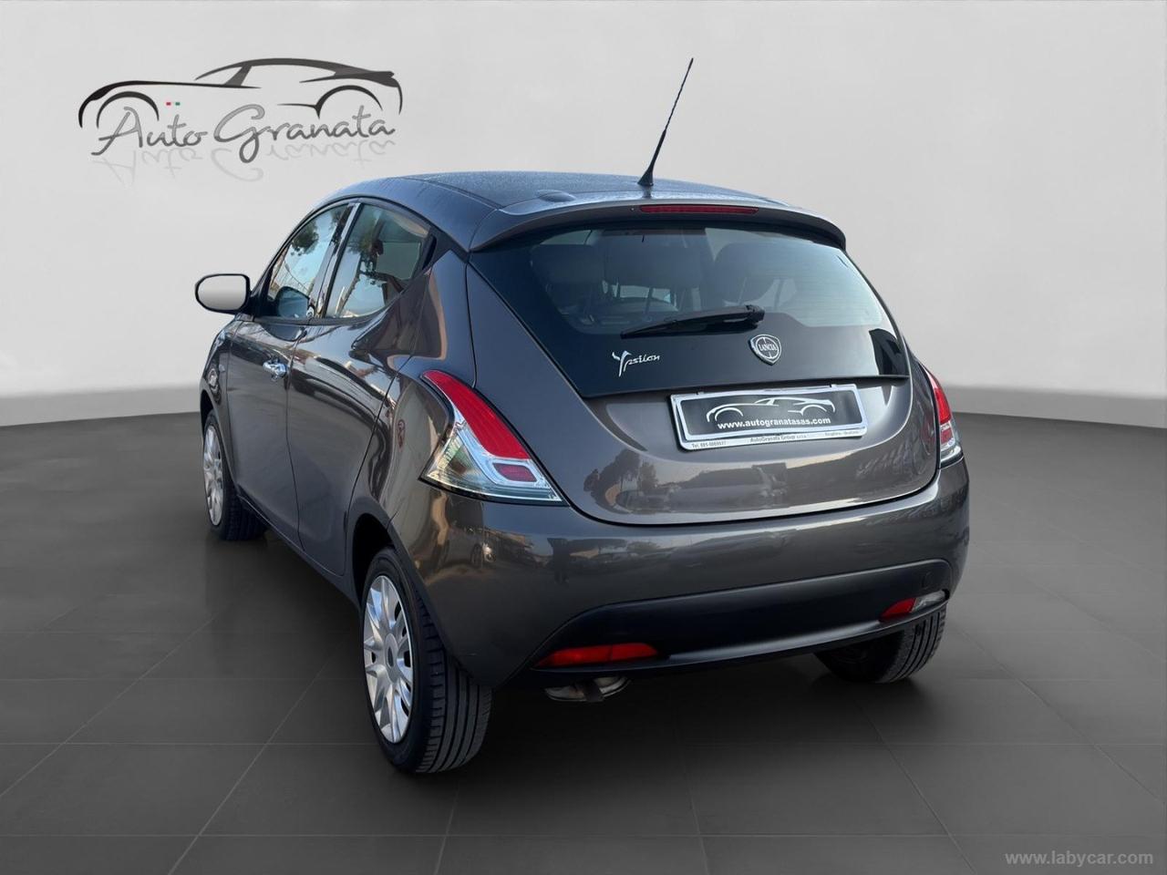 LANCIA Ypsilon 1.2 69 CV 5p. GPL Ecochic Gold